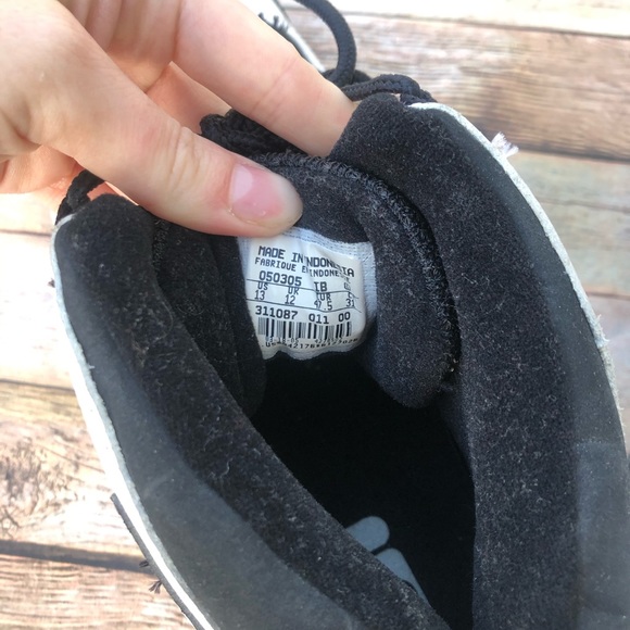 Nike Air Darwin High Dennis Rodman Sneakers - Picture 8 of 8